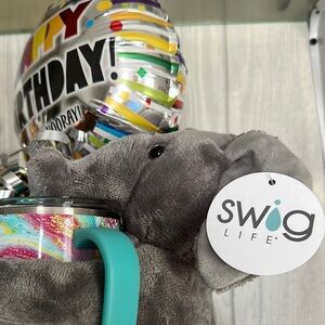 NWT..Multicolor Party Tumbler with Elephant Plush